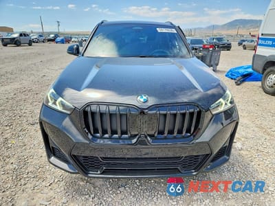 Piąte zdjęcie samochodu w środku: 2025 BMW X1 XDRIVE28I VIN:WBX73EF03S5306032 - miniatura