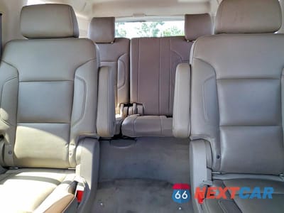 Zdjęcie 10 z 13 samochodu: 2019 CHEVROLET SUBURBAN C1500 LT VIN:1GNSCHKC0KR395423 - miniatura
