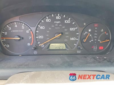 Zdjęcie 9 z 13 samochodu: 2001 HONDA ACCORD LX VIN:JHMCG66551C014019 - miniatura
