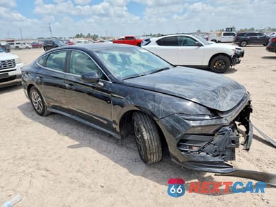 Czwarte zdjęcie samochodu z boku: 2026 HYUNDAI SONATA HYBRID BLUE VIN:KMHL24JJ6TA157922 - miniatura