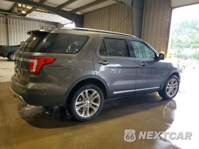 Trzecie zdjęcie samochodu z tyłu: 2017 FORD EXPLORER XLT VIN:1FM5K8D83HGC75259 - miniatura