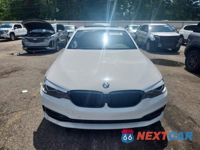Piąte zdjęcie samochodu w środku: 2018 BMW 530 I VIN:WBAJA5C53JWA36639 - miniatura