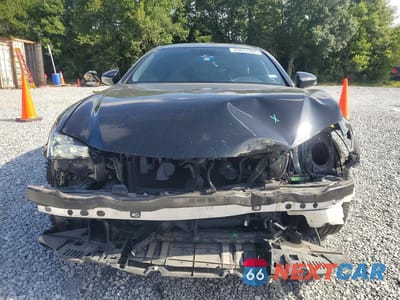 Piąte zdjęcie samochodu w środku: 2018 LEXUS RC 350 VIN:JTHHZ5BC8J5019038 - miniatura