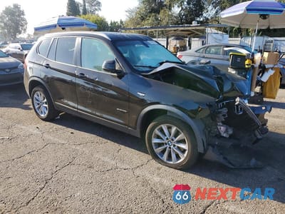 Czwarte zdjęcie samochodu z boku: 2017 BMW X3 SDRIVE28I VIN:5UXWZ7C38H0V86570 - miniatura