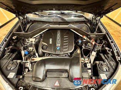 Zdjęcie 7 z 14 samochodu: 2015 BMW X5 XDRIVE35D VIN:5UXK54C5XF0N05620 - miniatura