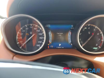 Zdjęcie 9 z 13 samochodu: 2017 MASERATI LEVANTE LUXURY VIN:ZN661XUL2HX231231 - miniatura