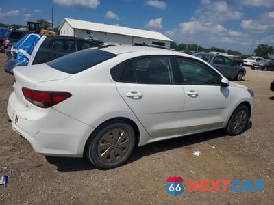 Trzecie zdjęcie samochodu z tyłu: 2020 KIA RIO S VIN:3KPA24AD1LE288291 - miniatura