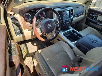 Zdjęcie 8 z 12 samochodu: 2018 RAM 1500 LARAMIE VIN:1C6RR7VM9JS227136 - miniatura