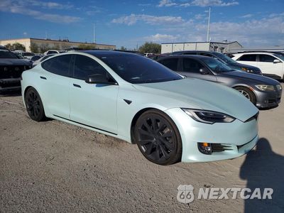 Czwarte zdjęcie samochodu z boku: 2019 TESLA MODEL S VIN:5YJSA1E43KF334390 - miniatura