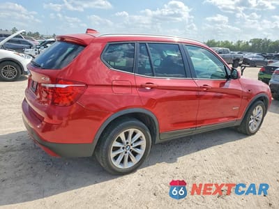 Trzecie zdjęcie samochodu z tyłu: 2017 BMW X3 SDRIVE28I VIN:5UXWZ7C31H0V90332 - miniatura