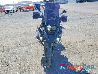 Drugie zdjęcie samochodu z przodu: 2021 BMW R 1250 GS ADVENTURE VIN:WB10M1306M6D55375 - miniatura