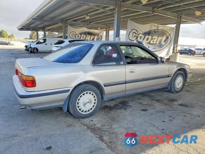 Trzecie zdjęcie samochodu z tyłu: 1991 HONDA ACCORD EX VIN:1HGCB7164MA029828 - miniatura