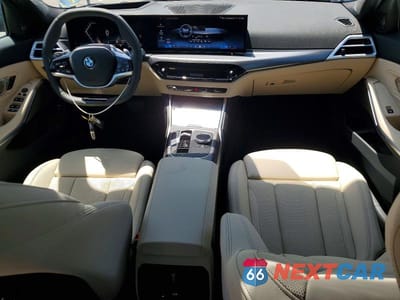 Zdjęcie 8 z 12 samochodu: 2026 BMW 330XI VIN:3MW89CW07T8G03648 - miniatura