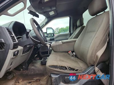 Zdjęcie 7 z 12 samochodu: 2017 FORD F350 SUPER DUTY VIN:1FTRF3BT0HEC17657 - miniatura