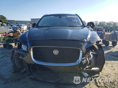 Piąte zdjęcie samochodu w środku: 2017 JAGUAR F-PACE PRESTIGE VIN:SADCK2BV6HA498520 - miniatura