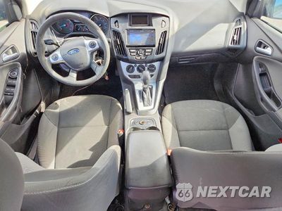 Zdjęcie 8 z 12 samochodu: 2014 FORD FOCUS SE VIN:1FADP3F28EL227908 - miniatura