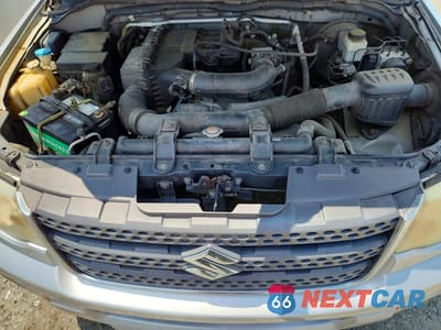 Zdjęcie 11 z 12 samochodu: 2010 SUZUKI EQUATOR VIN:5Z62D0CT3AC421876 - miniatura