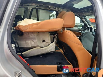 Zdjęcie 11 z 13 samochodu: 2021 BMW X3 XDRIVE30E VIN:5UXTS1C05M9F02501 - miniatura