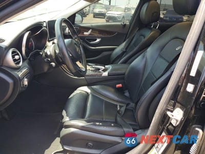 Zdjęcie 7 z 12 samochodu: 2016 MERCEDES-BENZ C 300 VIN:55SWF4JB5GU175340 - miniatura