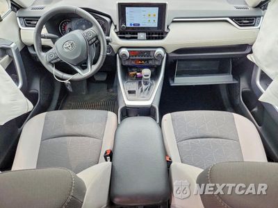 Zdjęcie 8 z 13 samochodu: 2024 TOYOTA RAV4 XLE VIN:2T3P1RFV3RC476076 - miniatura