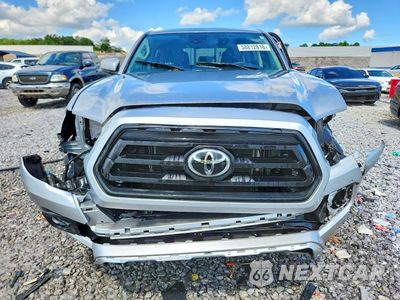 Piąte zdjęcie samochodu w środku: 2023 TOYOTA TACOMA SR V6 VIN:3TMCZ5AN1PM591912 - miniatura