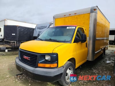 2010 GMC SAVANA BOX TRUCK 1GD6G4BG0A1900878 - główne zdjęcie licytacji z USA - miniatura