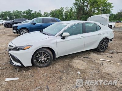2024 TOYOTA CAMRY SE 4T1G11AK0RU215493 - główne zdjęcie licytacji z USA - miniatura
