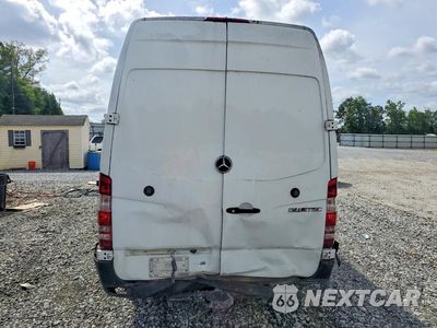Zdjęcie 6 z 13 samochodu: 2012 MERCEDES-BENZ SPRINTER 2500 DELIVERY VAN VIN:WD3PE8CBXC5611411 - miniatura