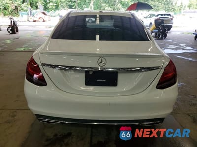 Zdjęcie 6 z 12 samochodu: 2019 MERCEDES-BENZ C 300 4MATIC VIN:55SWF8EB7KU288832 - miniatura