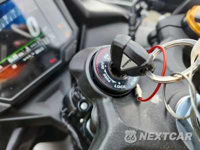 Zdjęcie 8 z 9 samochodu: 2025 KAWASAKI ZX400 S VIN:ML5ZXCS14SDA39404 - miniatura