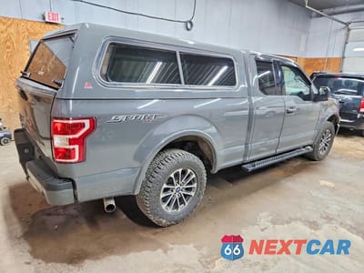 Trzecie zdjęcie samochodu z tyłu: 2018 FORD F150 SUPER CAB VIN:1FTFX1E54JFE08418 - miniatura