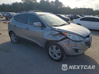 Czwarte zdjęcie samochodu z boku: 2012 HYUNDAI TUCSON GLS VIN:KM8JU3AC3CU373691 - miniatura