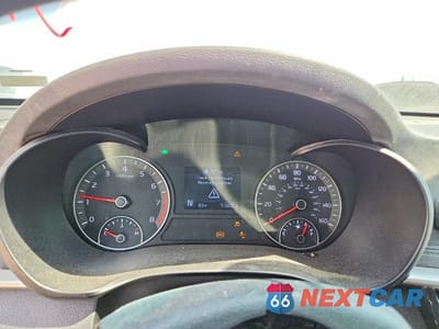 Zdjęcie 9 z 12 samochodu: 2019 KIA OPTIMA LX VIN:5XXGT4L37KG346115 - miniatura