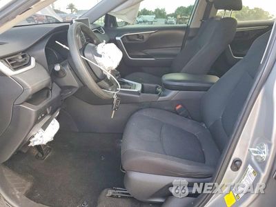 Zdjęcie 7 z 13 samochodu: 2023 TOYOTA RAV4 LE VIN:2T3H1RFV0PW268138 - miniatura