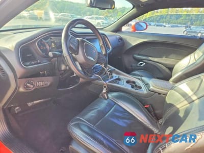 Zdjęcie 8 z 12 samochodu: 2016 DODGE CHALLENGER SXT VIN:2C3CDZAG6GH337672 - miniatura