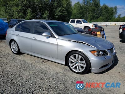 Czwarte zdjęcie samochodu z boku: 2006 BMW 325 I VIN:WBAVB135X6KX66244 - miniatura