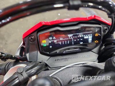 Zdjęcie 7 z 10 samochodu: 2024 DUCATI HYPERMOTARD VIN:ZDMBAS2N7RB001856 - miniatura