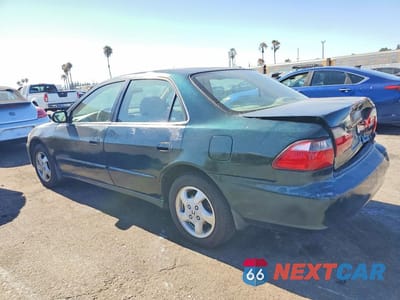 Drugie zdjęcie samochodu z przodu: 1998 HONDA ACCORD EX VIN:1HGCG5551WA027013 - miniatura