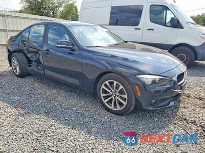 Czwarte zdjęcie samochodu z boku: 2016 BMW 320 XI VIN:WBA8E5G51GNU19293 - miniatura