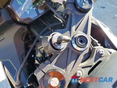 Zdjęcie 8 z 9 samochodu: 2026 KAWASAKI ZX636 K VIN:JKBZXJK1XTA015821 - miniatura