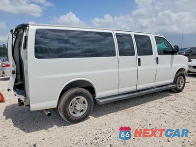 Trzecie zdjęcie samochodu z tyłu: 2020 CHEVROLET EXPRESS G3500 LT VIN:1GAZGPFG9L1208580 - miniatura