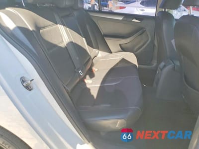Zdjęcie 10 z 12 samochodu: 2015 VOLKSWAGEN JETTA SE VIN:3VWD17AJ3FM276352 - miniatura