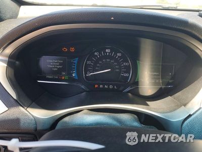 Zdjęcie 9 z 13 samochodu: 2019 LINCOLN MKZ RESERVE II VIN:3LN6L5MU1KR618583 - miniatura