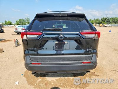 Zdjęcie 6 z 13 samochodu: 2025 TOYOTA RAV4 HYBRID XLE VIN:JTMRWRFV3SJ064818 - miniatura
