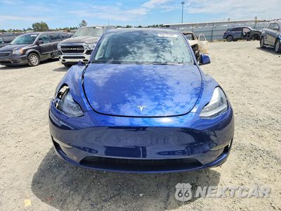 Piąte zdjęcie samochodu w środku: 2023 TESLA MODEL Y VIN:7SAYGDEE8PF900461 - miniatura