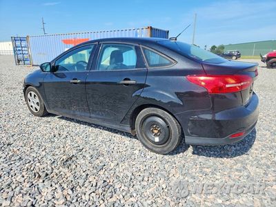 Drugie zdjęcie samochodu z przodu: 2015 FORD FOCUS S VIN:1FADP3E28FL355942 - miniatura