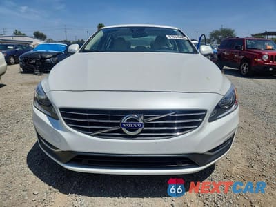 Piąte zdjęcie samochodu w środku: 2015 VOLVO S60 PREMIER+ VIN:YV1612TC3F1310052 - miniatura