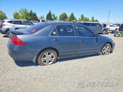 Trzecie zdjęcie samochodu z tyłu: 2007 HONDA ACCORD EX VIN:1HGCM56807A042816 - miniatura