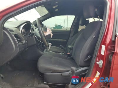 Zdjęcie 7 z 12 samochodu: 2013 CHRYSLER 200 LX VIN:1C3CCBAB2DN697880 - miniatura