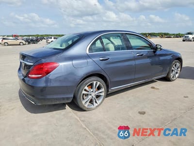 Trzecie zdjęcie samochodu z tyłu: 2015 MERCEDES-BENZ C 300 4MATIC VIN:55SWF4KB5FU003497 - miniatura